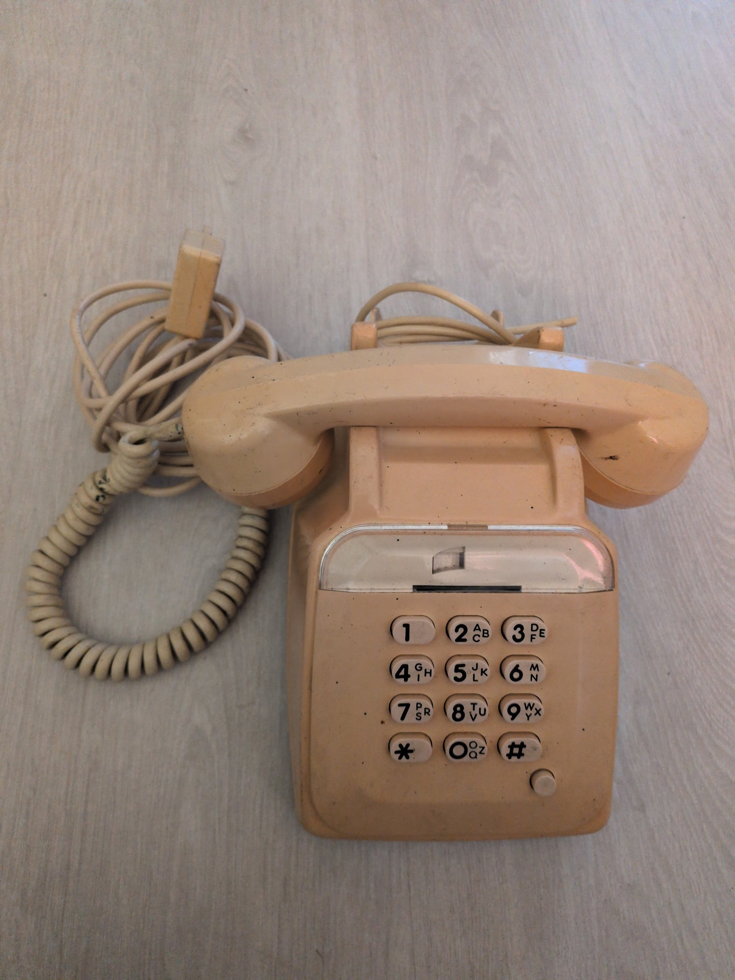 Téléphone fixe