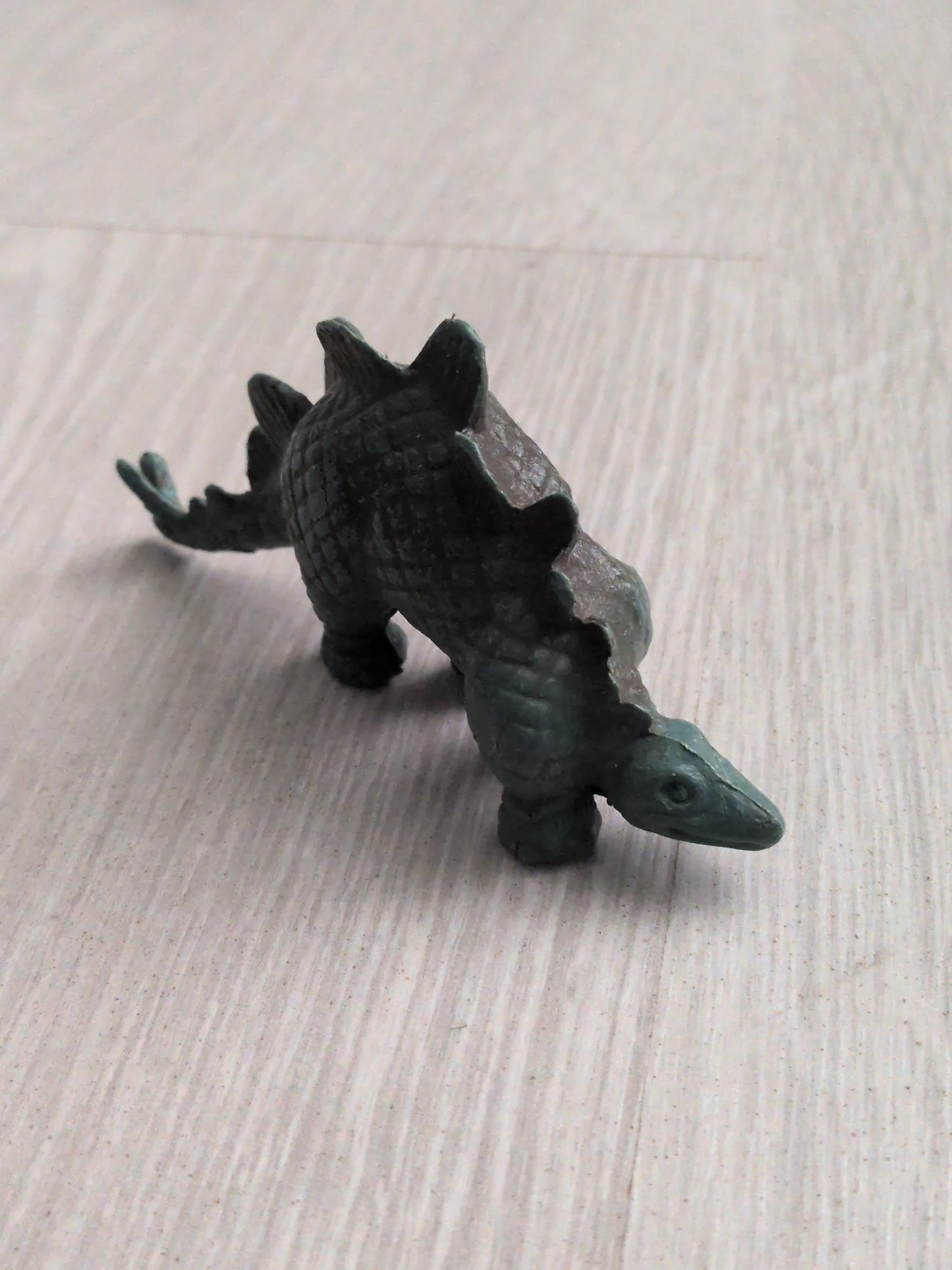 Figurine dinausore