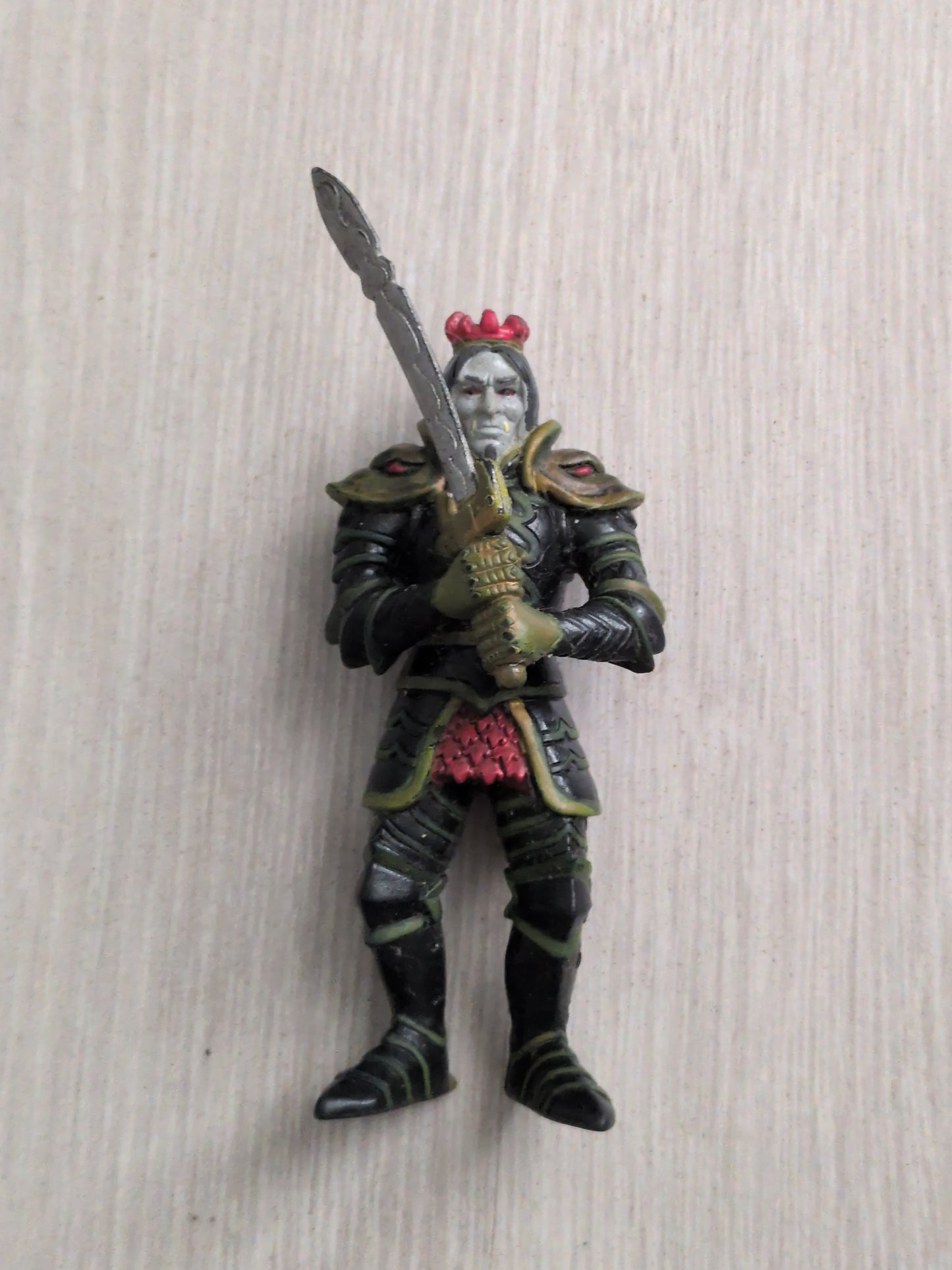 Figurine chevalier sorcier