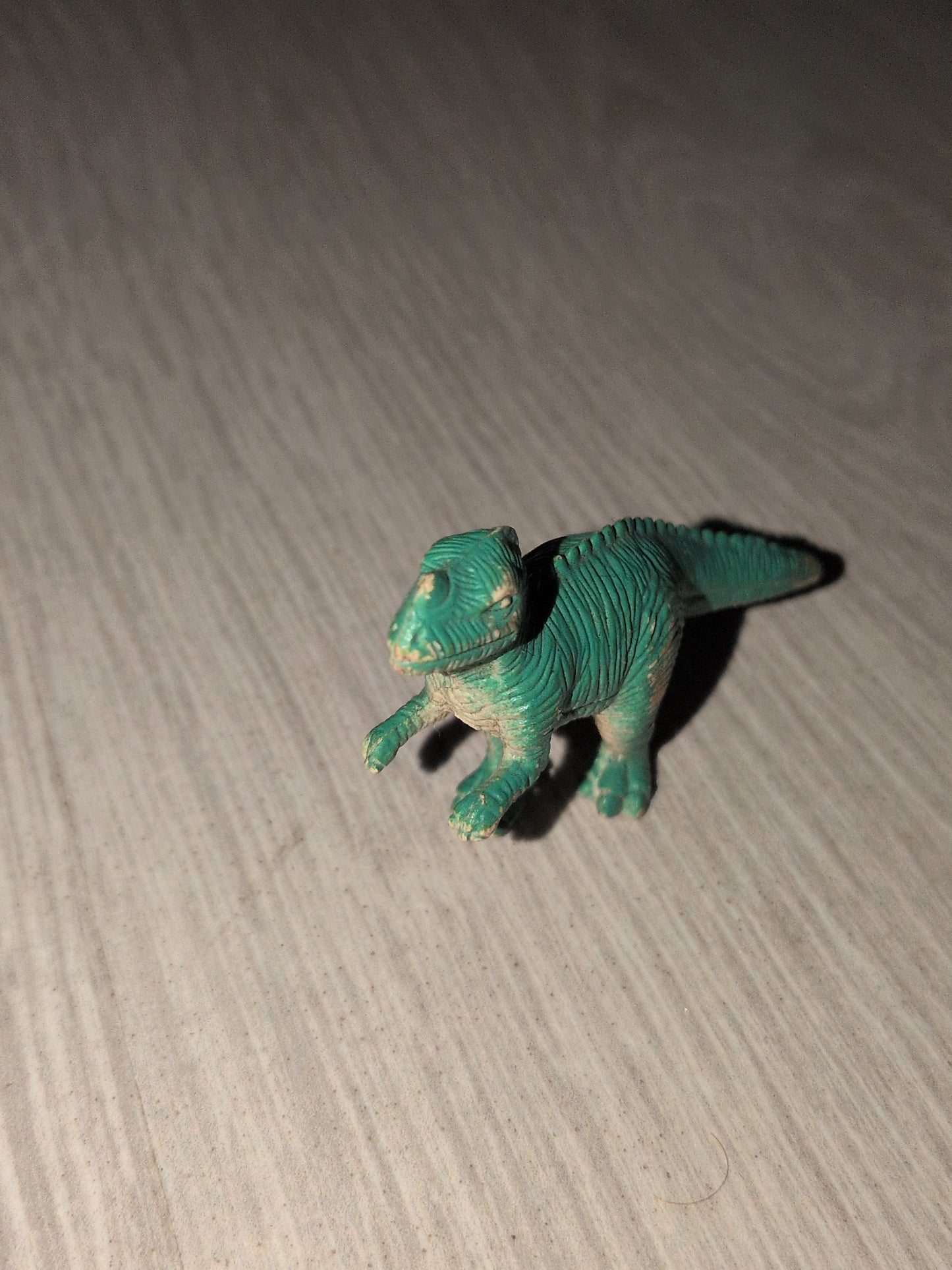 Figurine dinausore