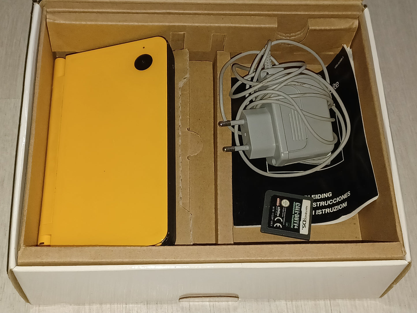 DSi XL (en boîte)