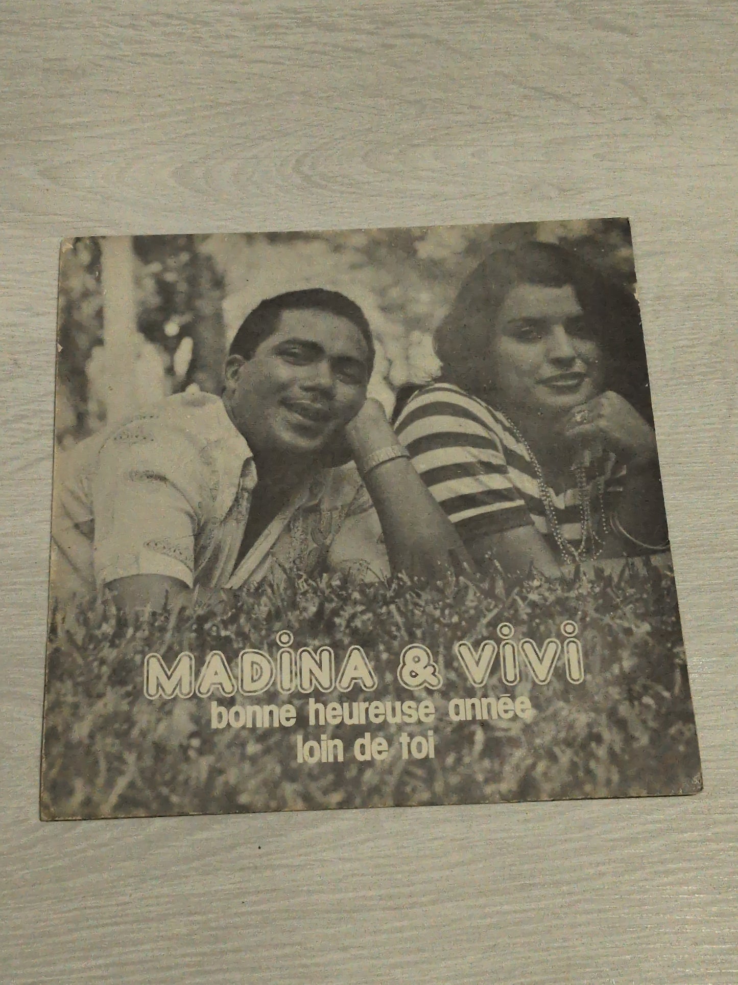 Madina & Vivi - Bonne heureuse année loin de toi