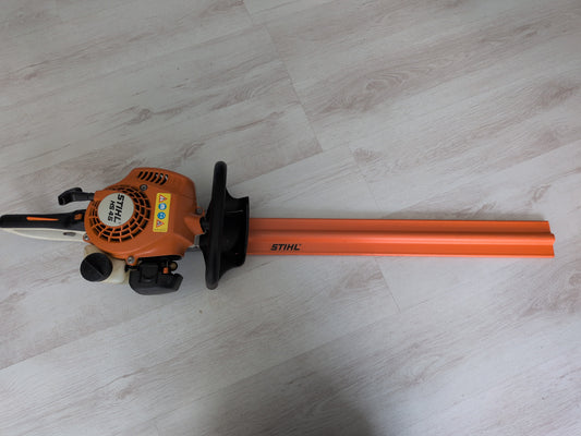 Taille haie thermique - Stihl HS 45