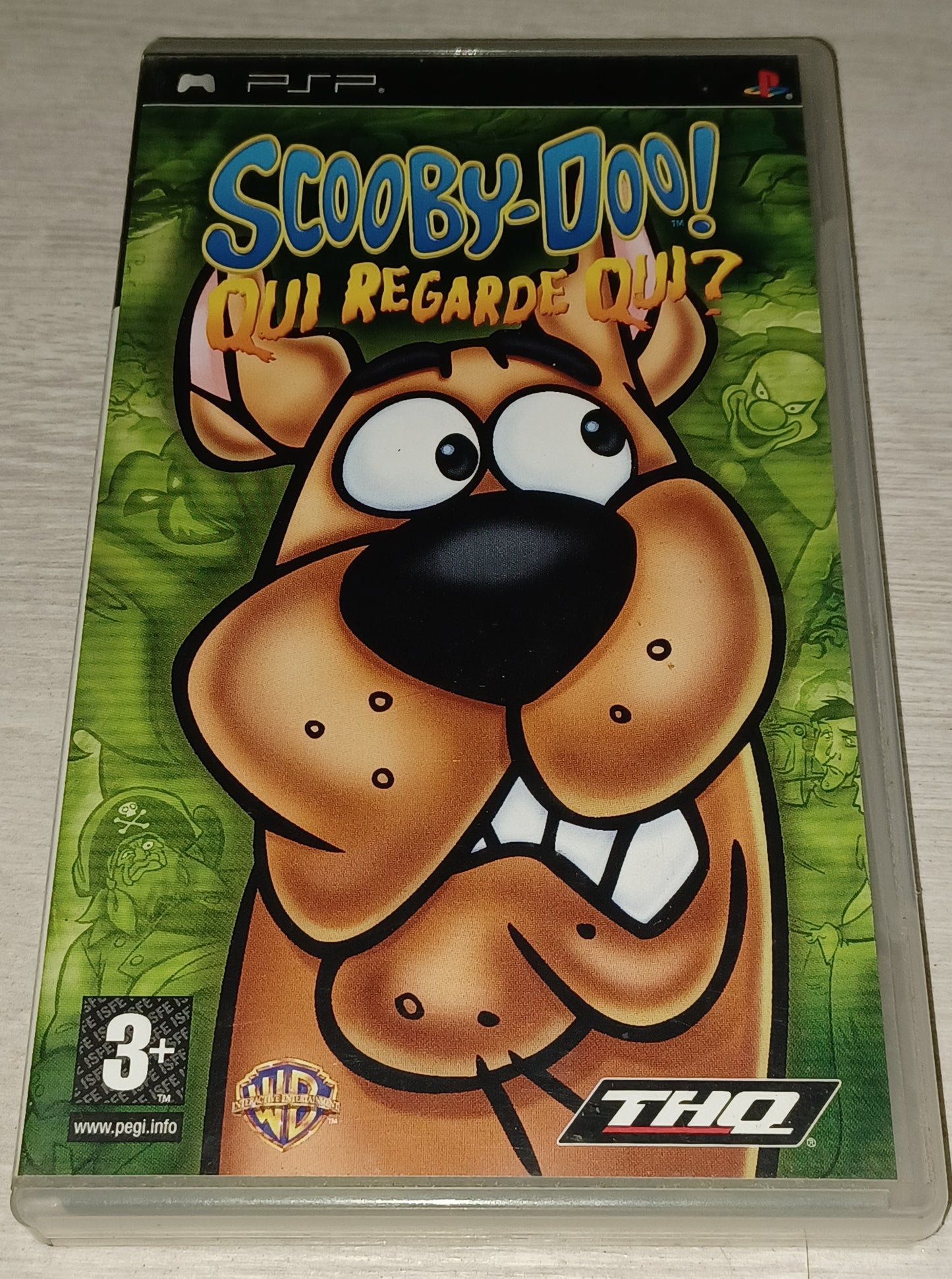 Scooby-doo ! Qui regarde qui ?