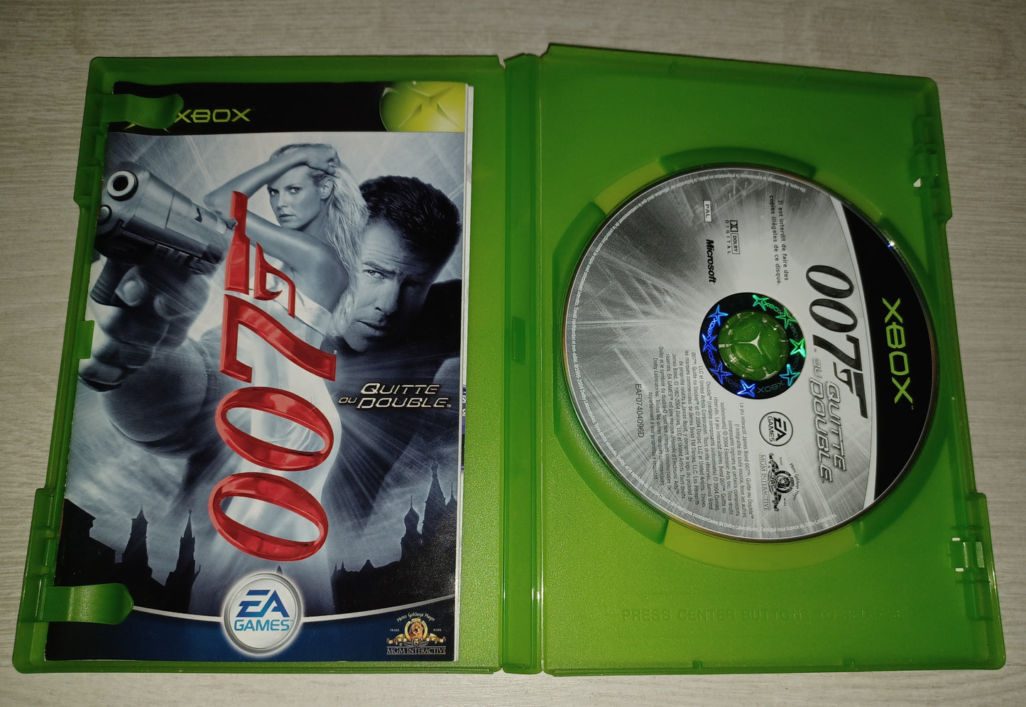 James bond 007 : Quitte ou double