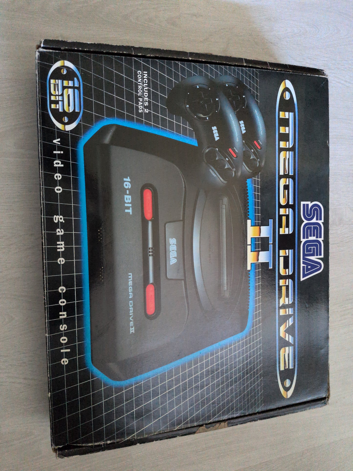 Mega drive II - Édition le roi lion (en boîte)