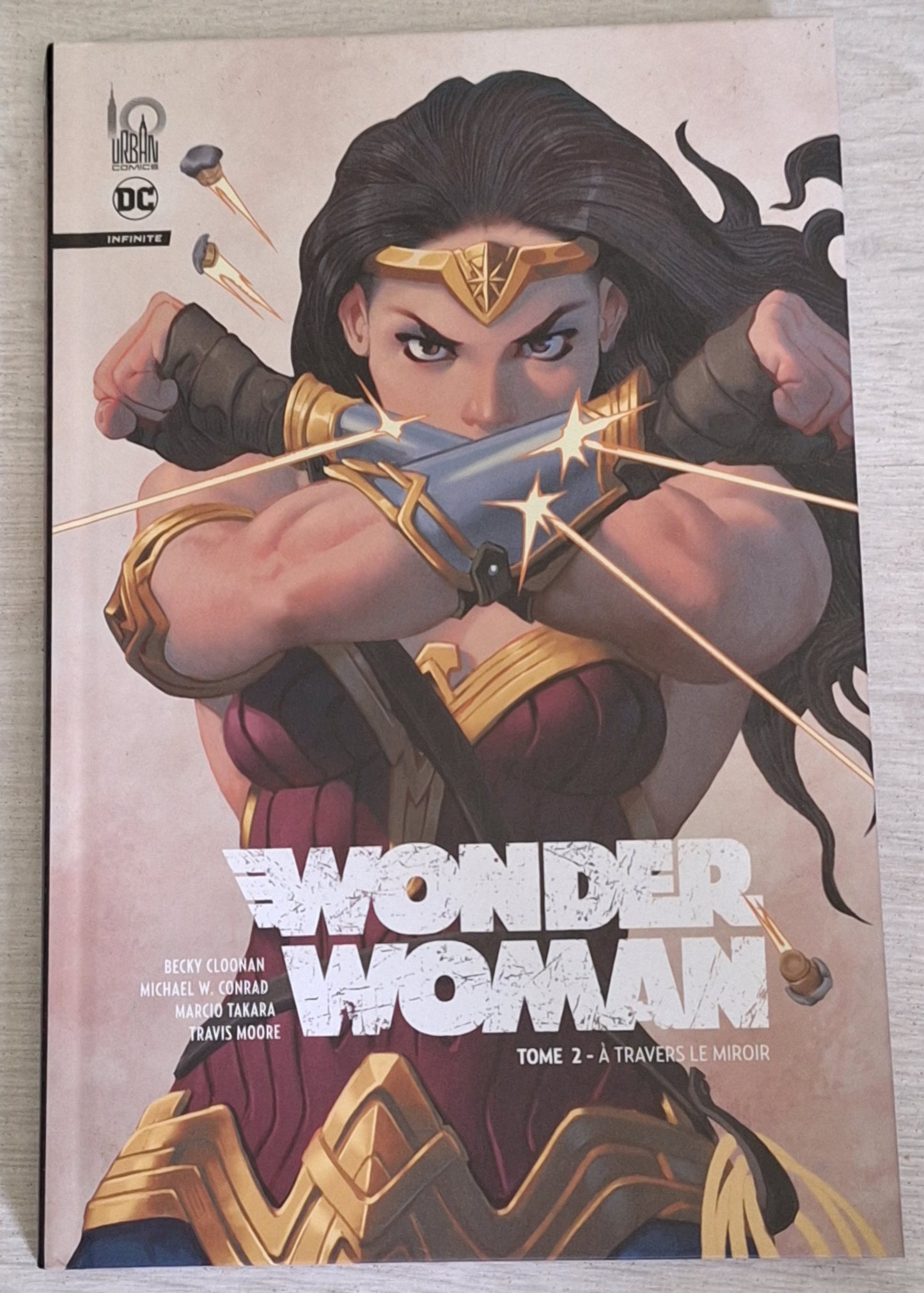 Wonder Woman - Tome 2: A travers le miroir