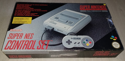 Super Nintendo (en boîte)