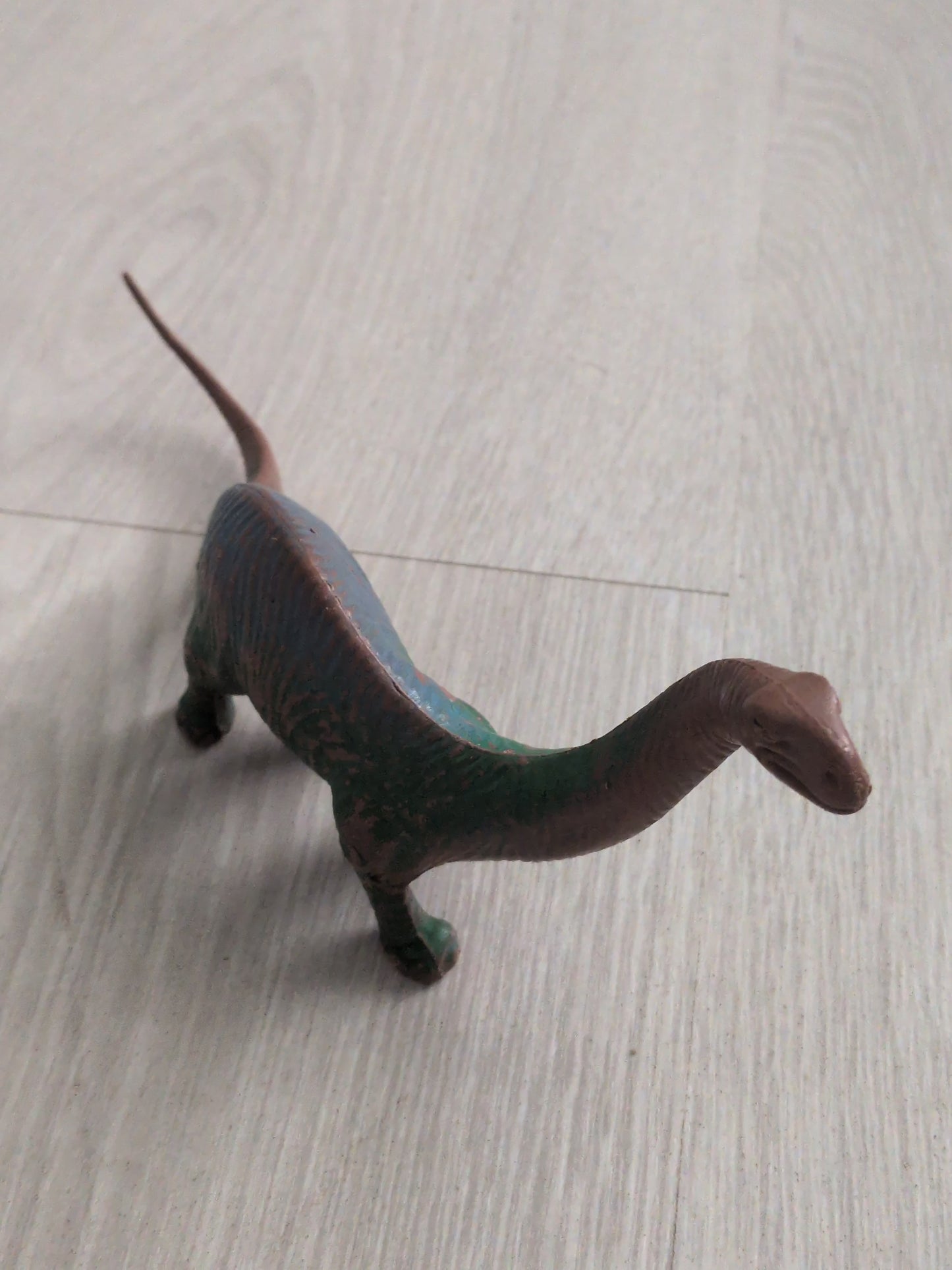 Figurine dinausore