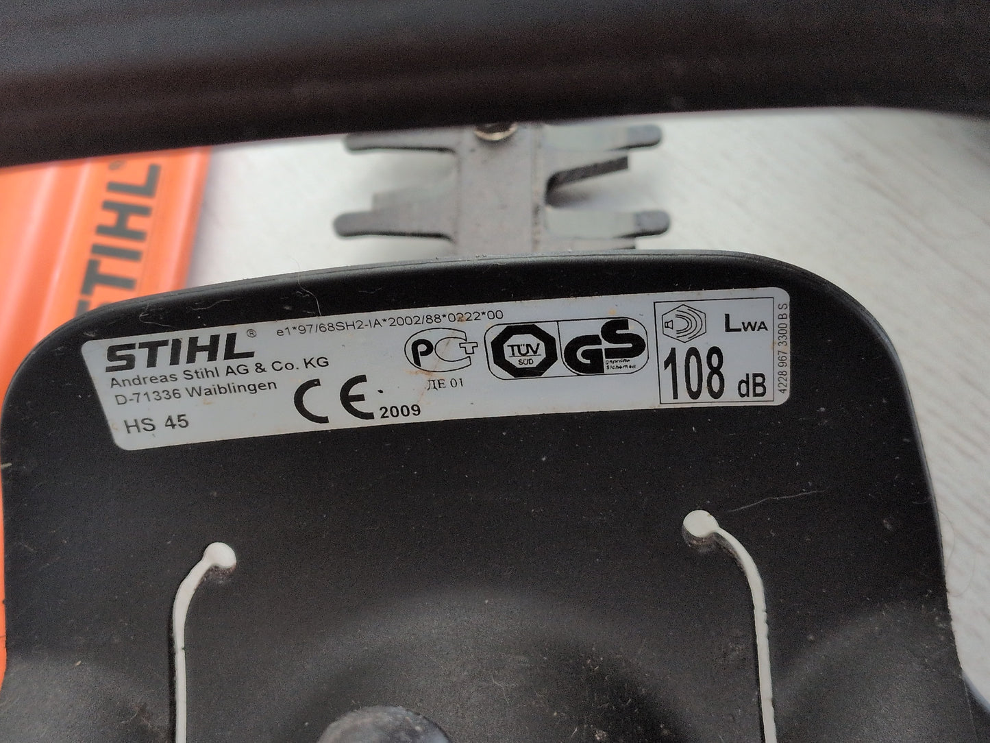 Taille haie thermique - Stihl HS 45
