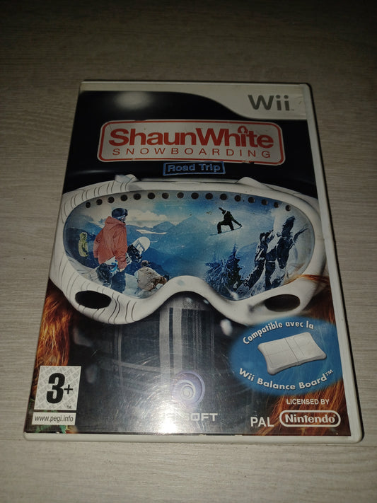 Shaun White snowboarding