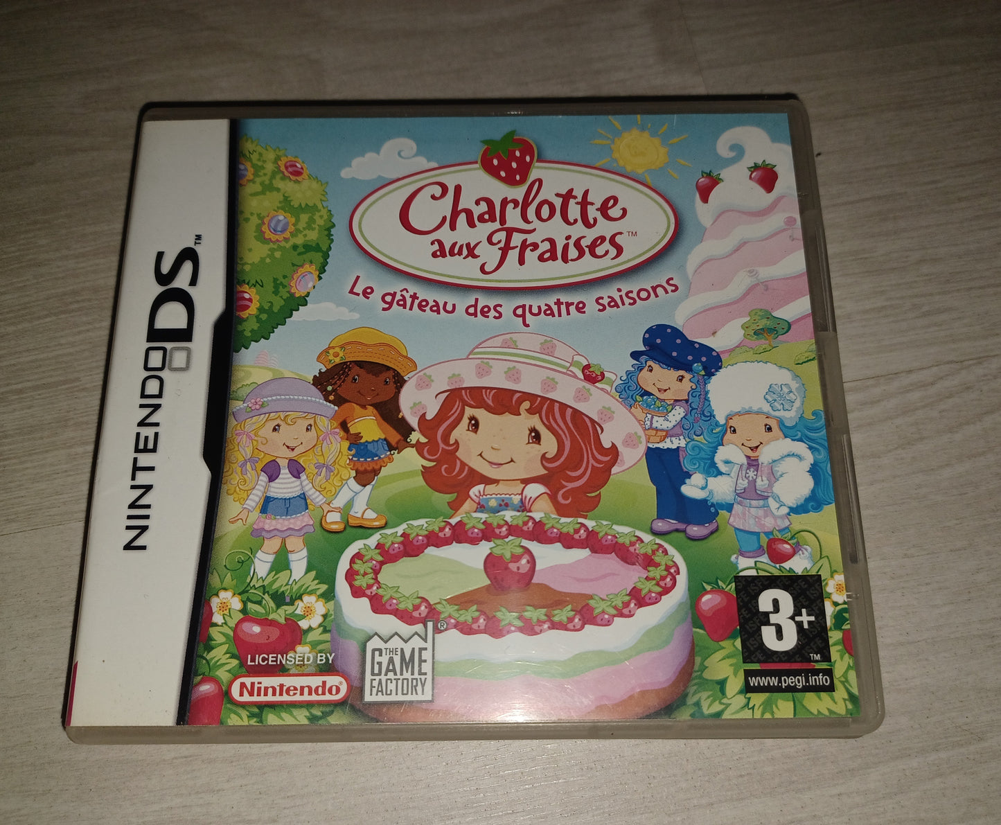 Charlotte aux fraises : Le gâteau des quatre saisons
