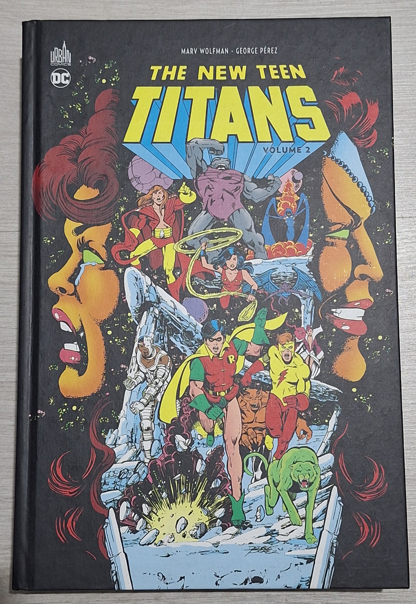 The new teen titans - volume 2