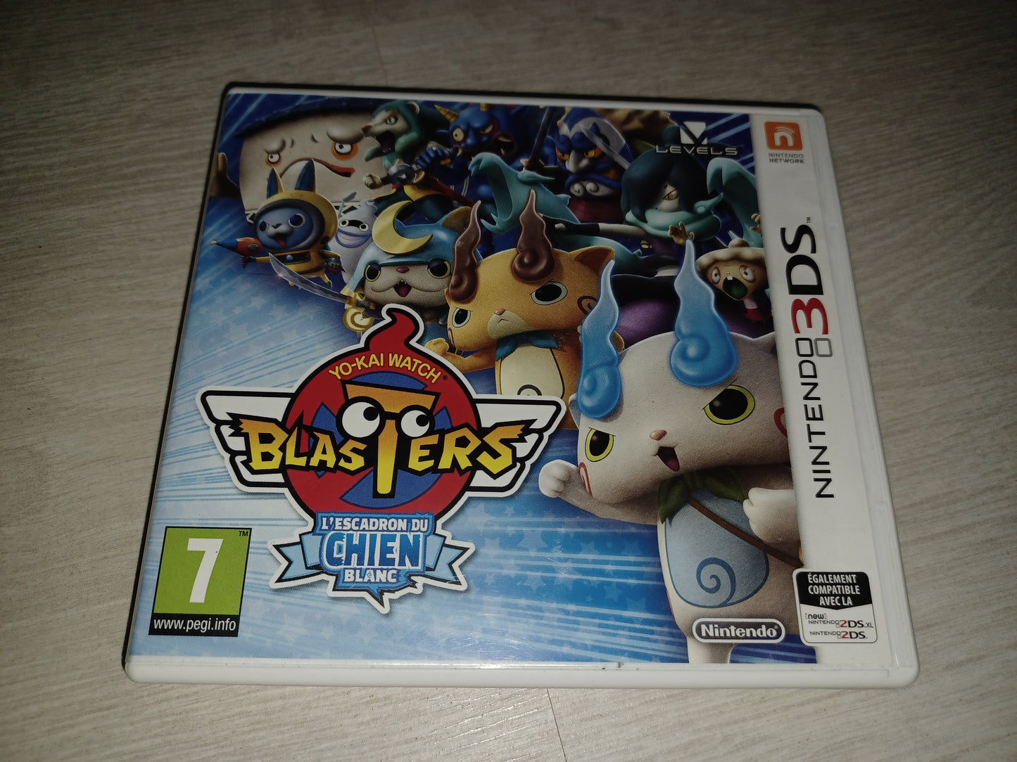 Yo-kai watch blasters : L'escadron du chien blanc