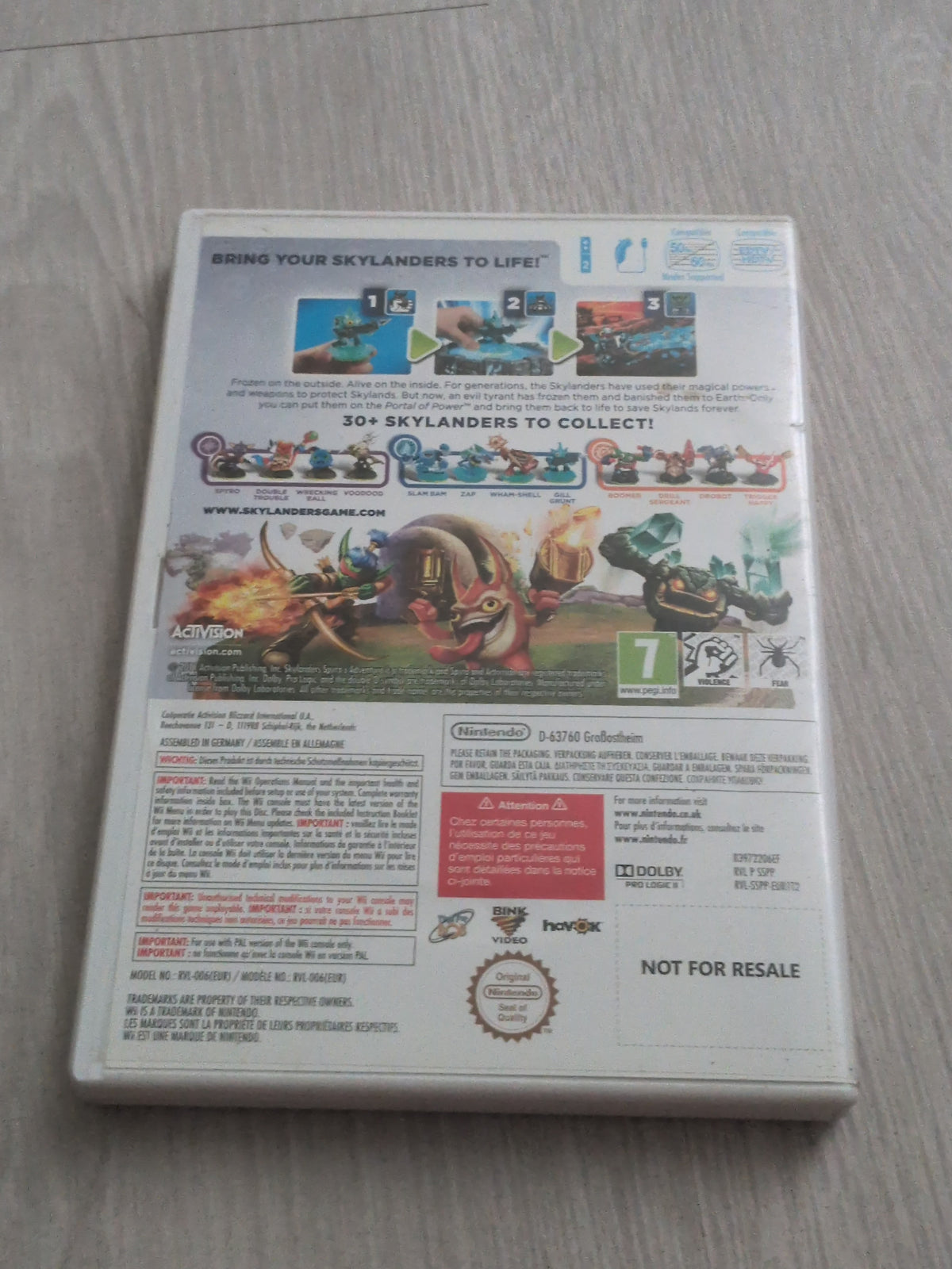 Skylanders spyro's adventure