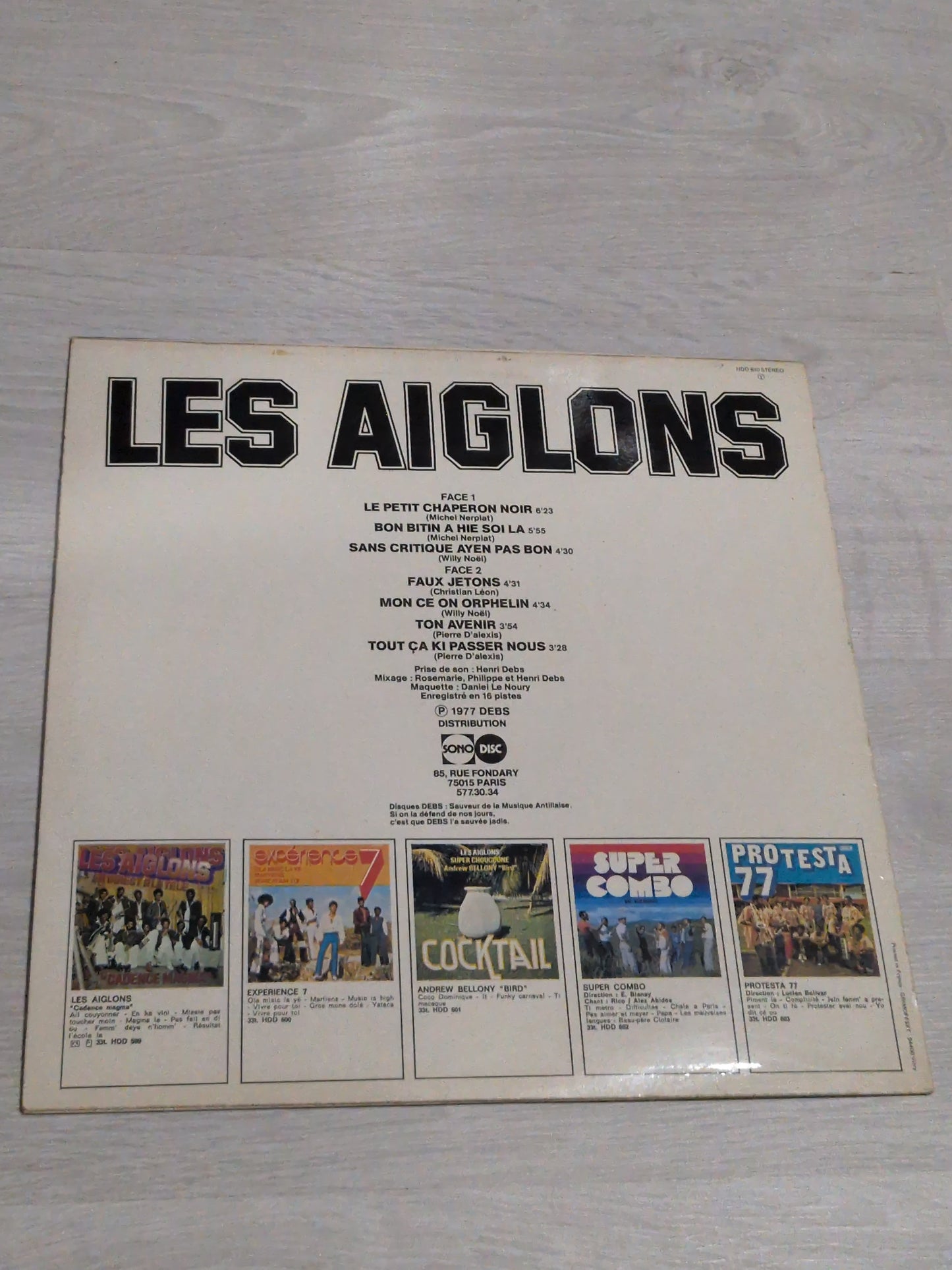 Les aiglons - Le petit chaperon noir
