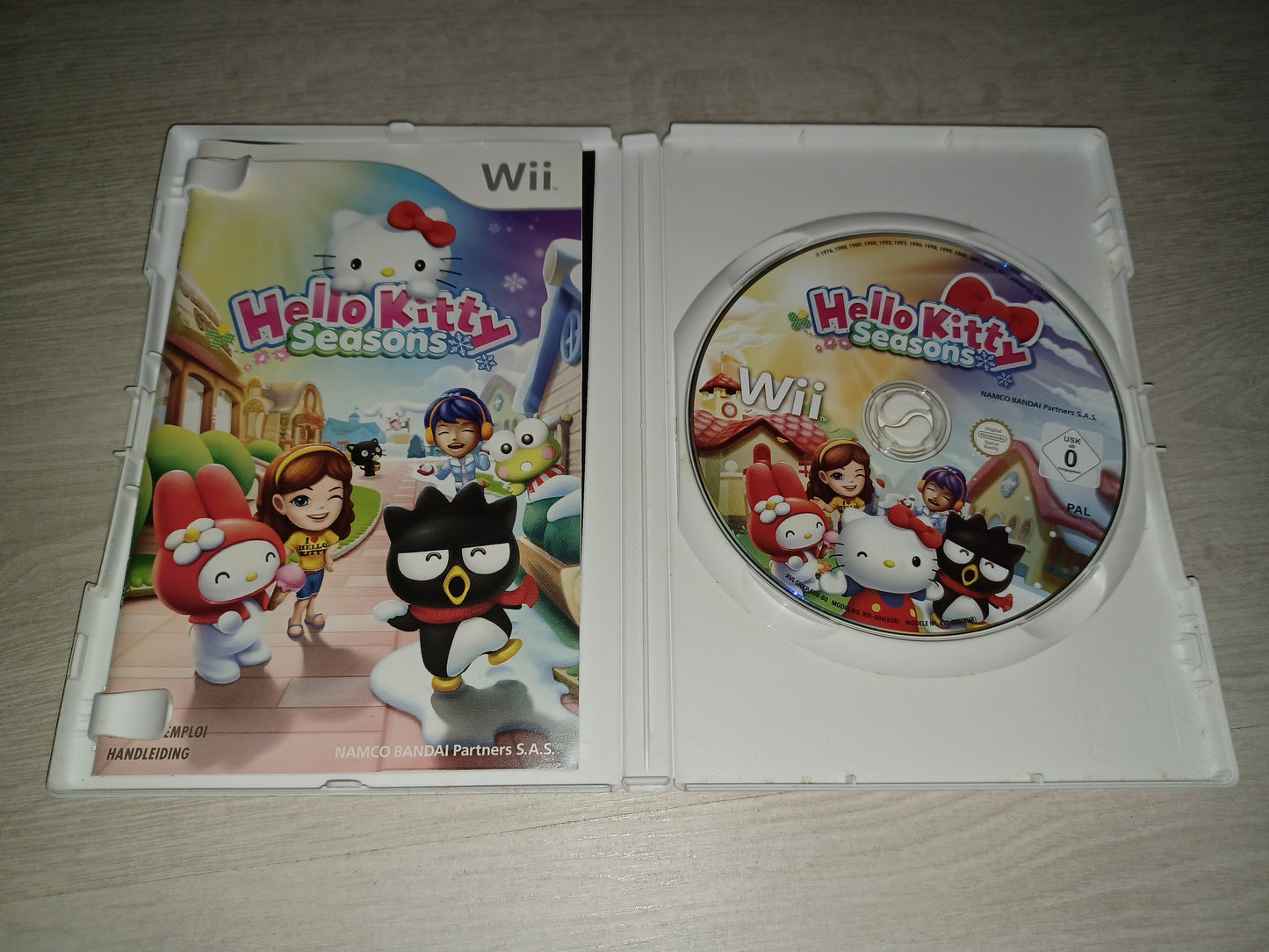 Hello kitty seasons